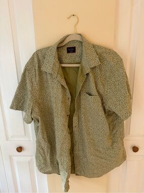 UNTUCKit Olive Green Short-Sleeve Button-Down Shirt